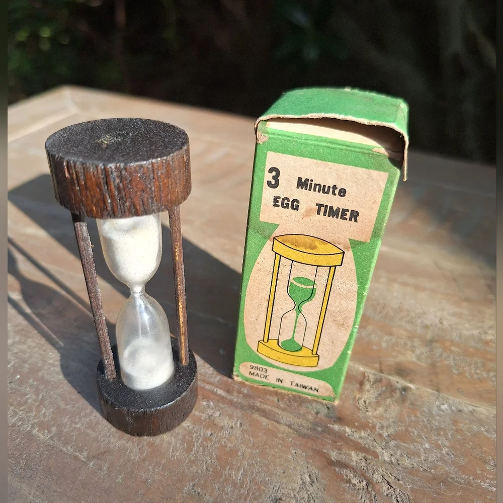 Vintage Egg Timer Wooden Hourglass MCM 1950s with original box 3 Minute Mini